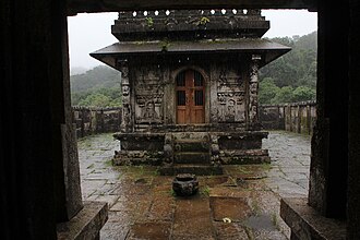 Via wikimedia commons — The Shiva Temple at Kavaledurga Hill